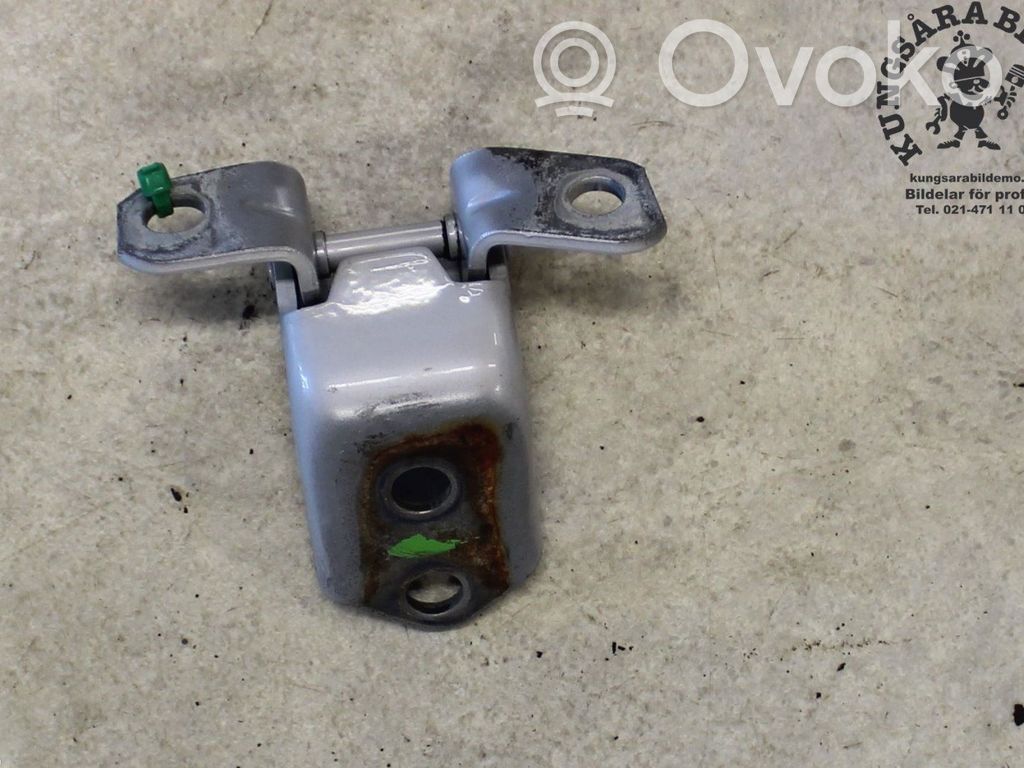 Mazda CX-3 Front door lower hinge 