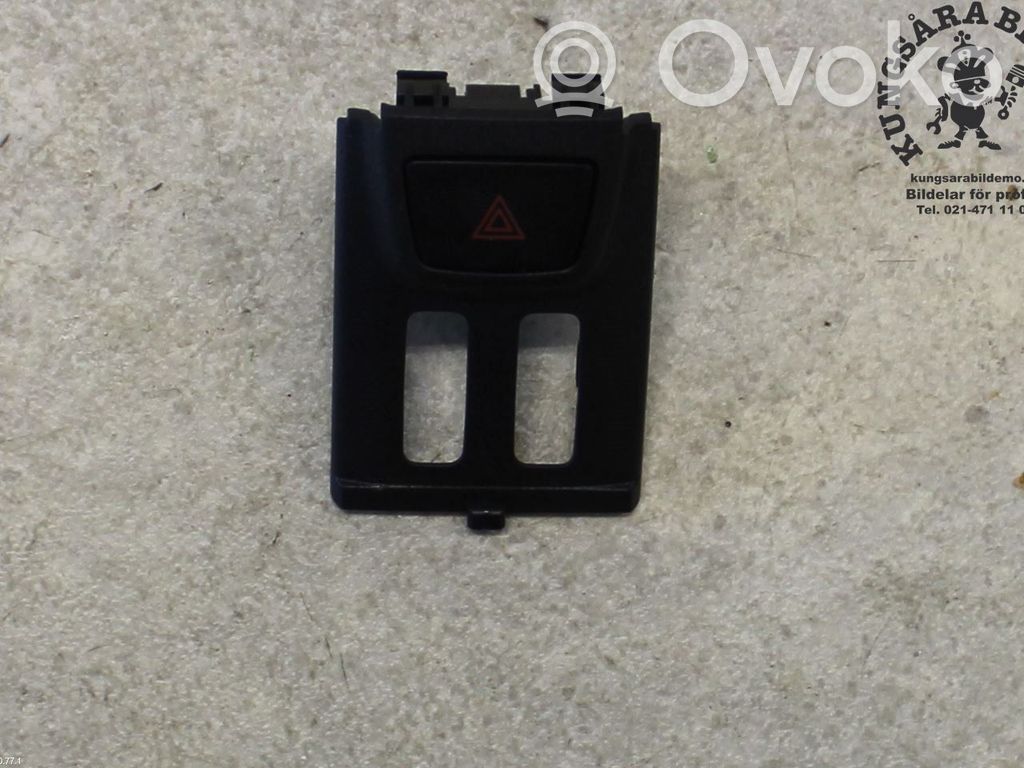 Ford Fiesta Hazard light switch 