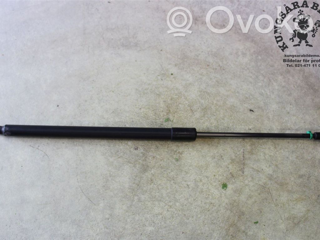 Mitsubishi Outlander Tailgate strut 
