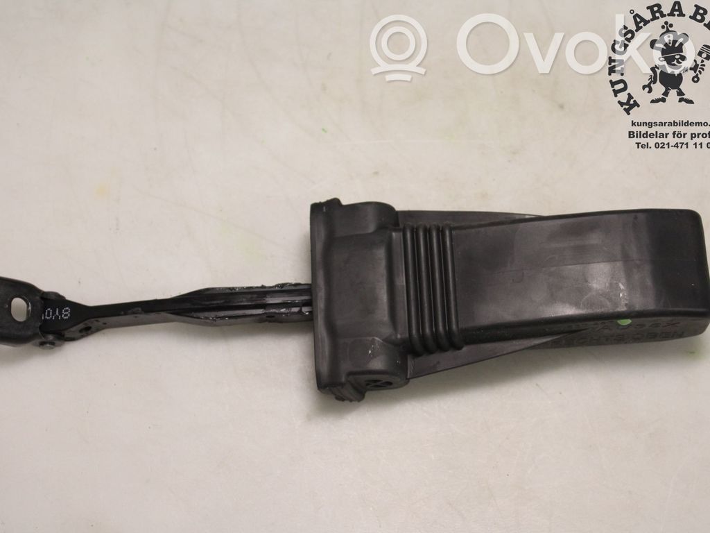 Audi A3 8Y Etuoven pidätin 