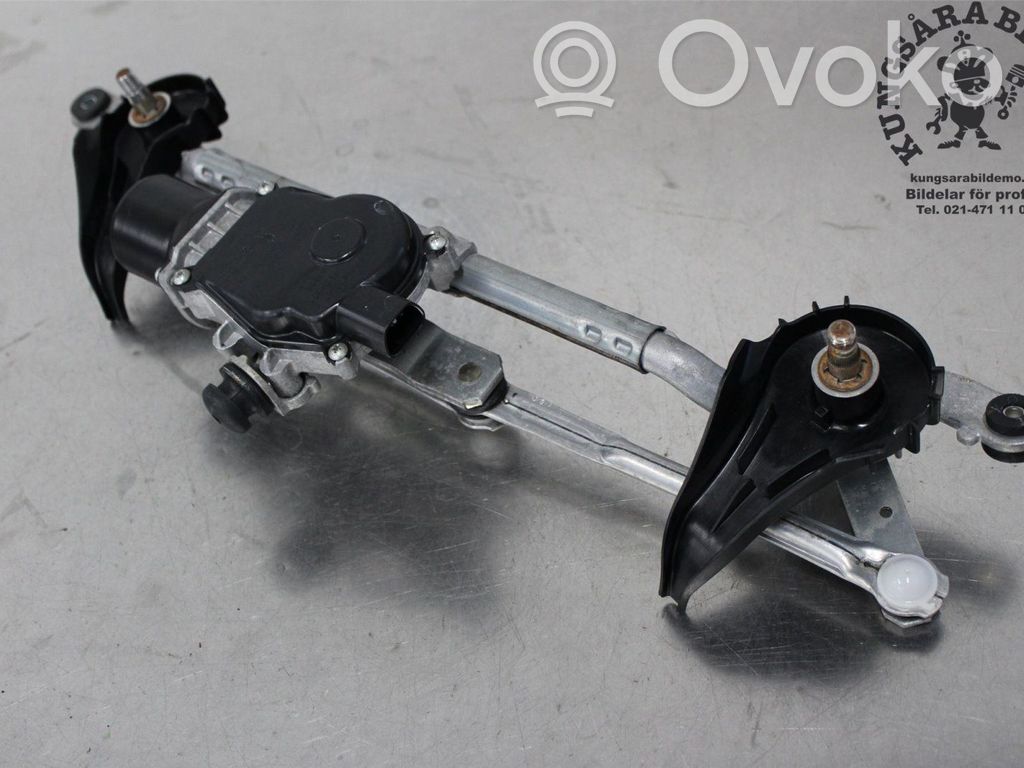 Mazda CX-3 Front wiper linkage 
