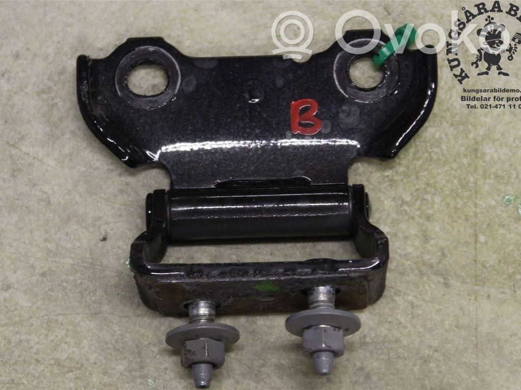 Toyota Corolla E210 E21 Tailgate/trunk/boot hinge 