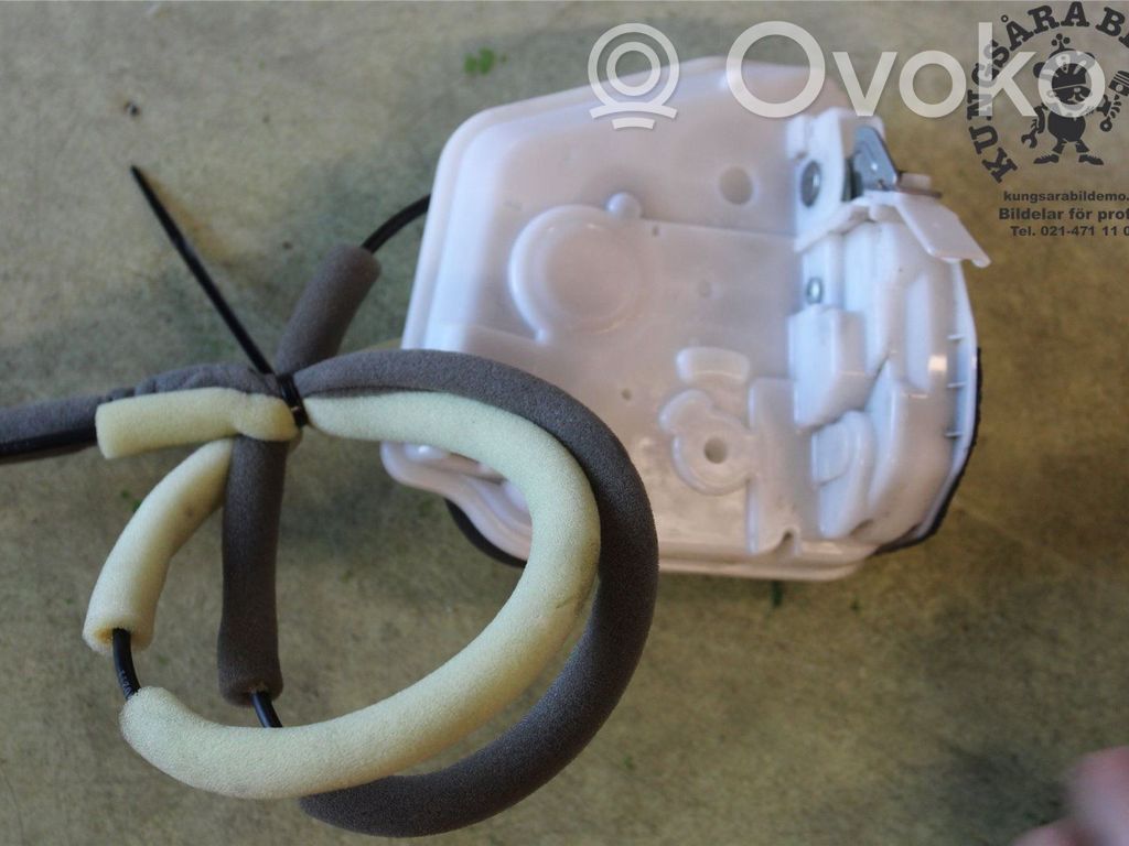Mazda MX-5 ND Cerradura de puerta delantera 