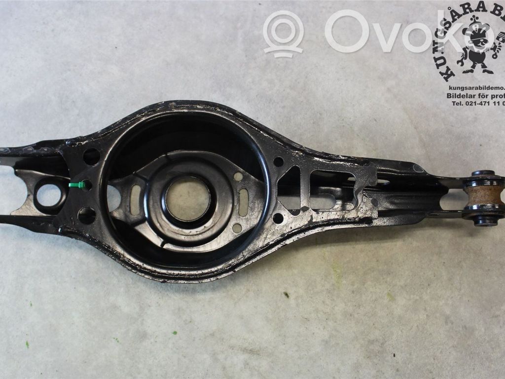 Toyota Corolla E210 E21 Рычаг 