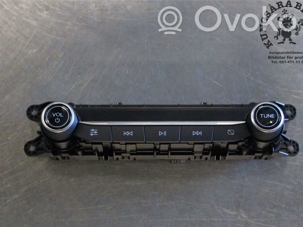 Ford Focus Radio/CD/DVD/GPS head unit 