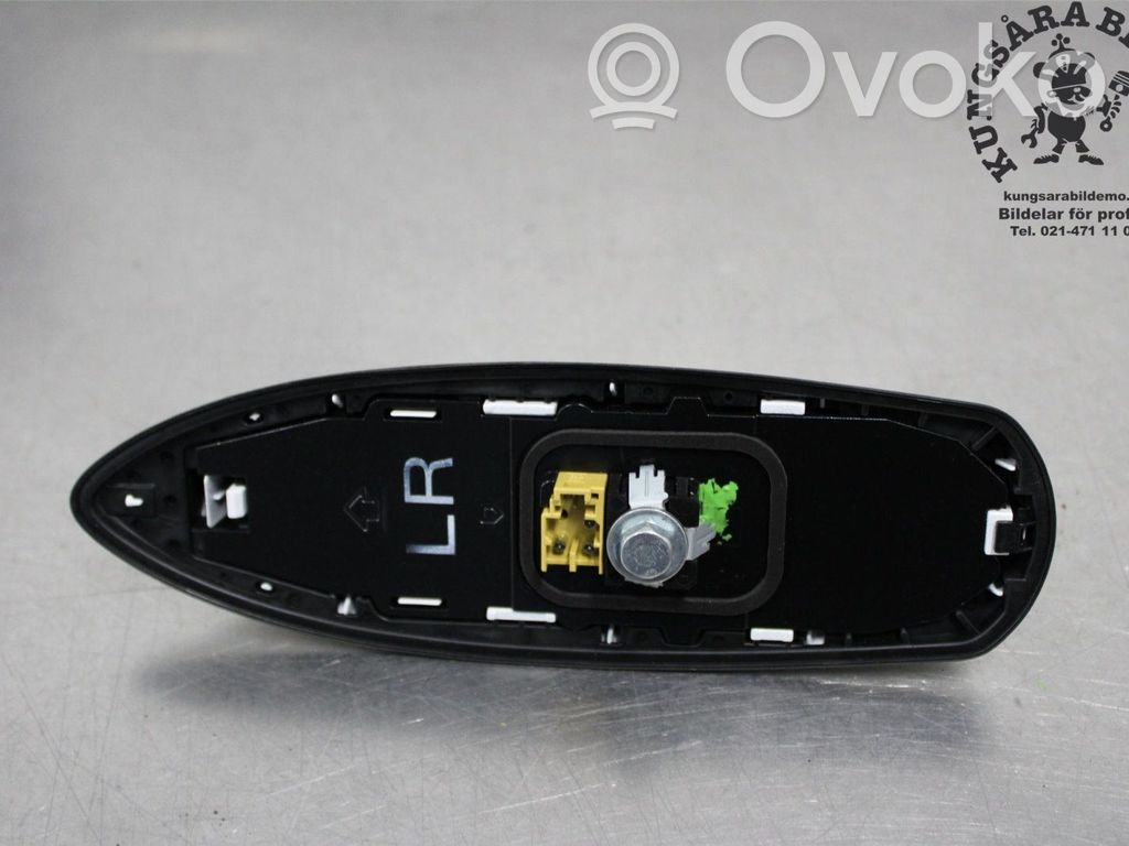 Toyota Yaris Cross Antena GPS 