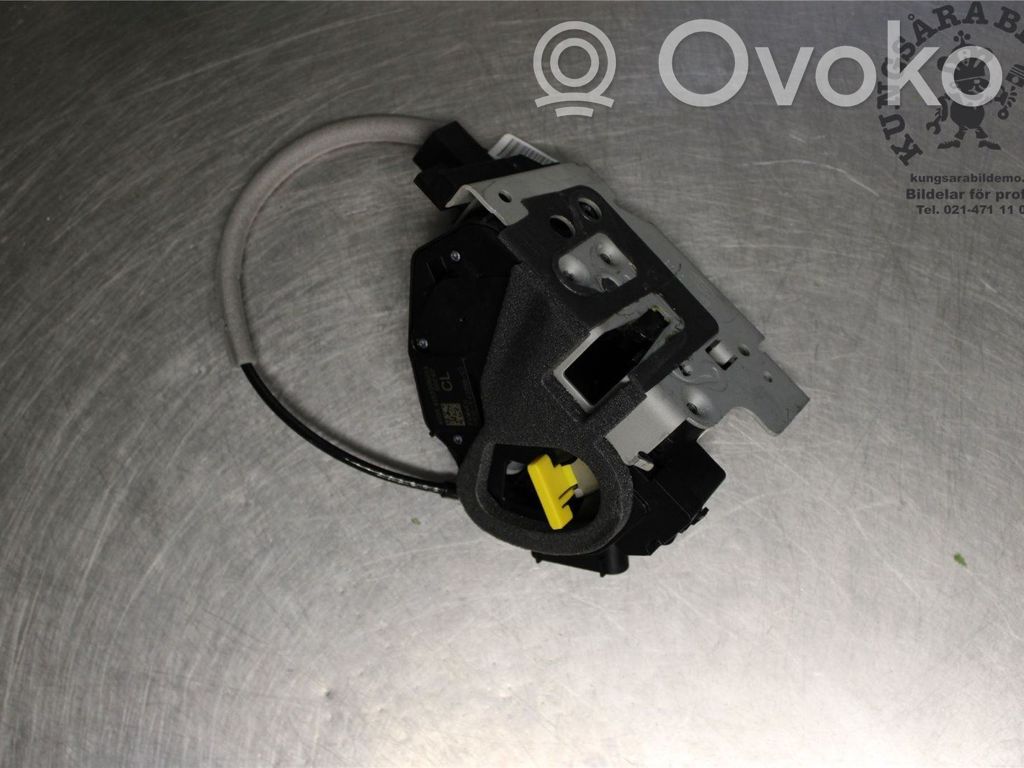 Ford Transit Custom Takaoven lukko 