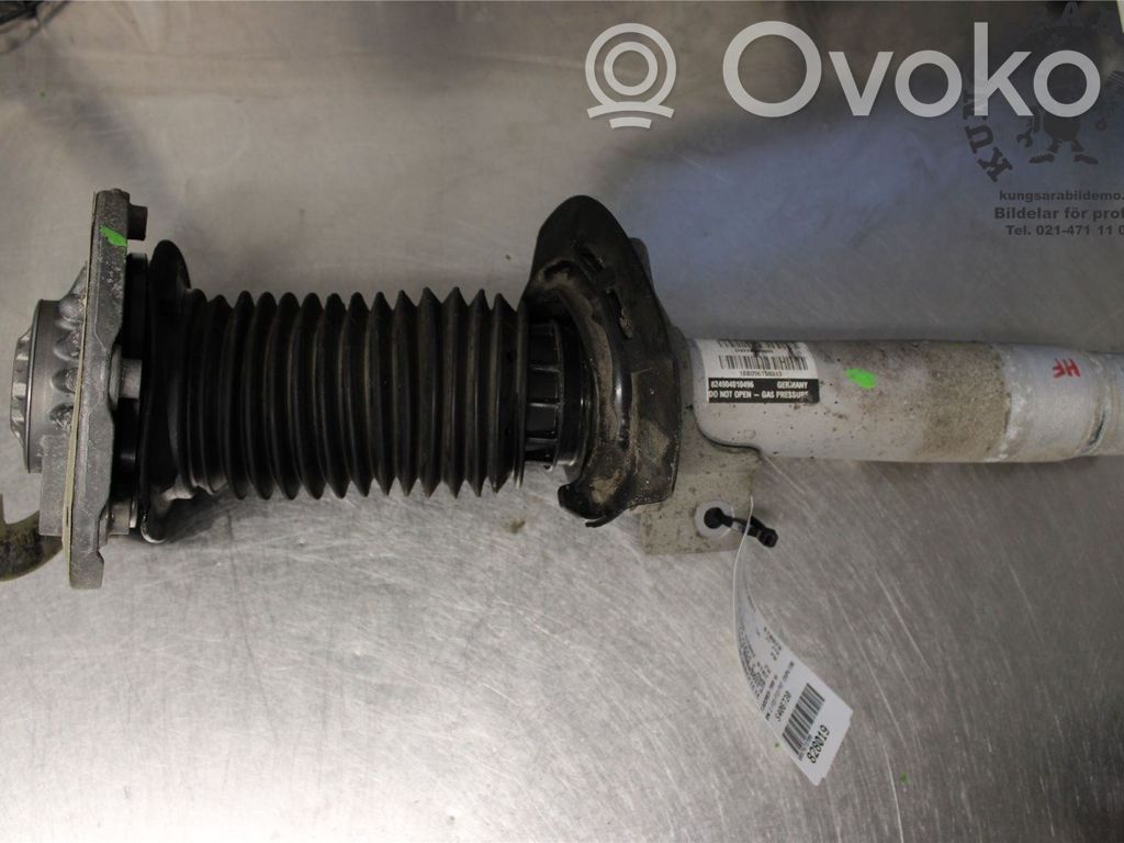 BMW 2 F22 F23 Priekinis amortizatorius su spyruokle 