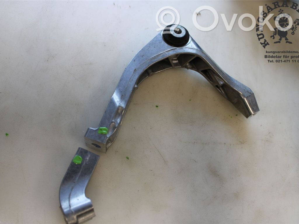 Porsche Cayenne (9PA) Engine mounting bracket 