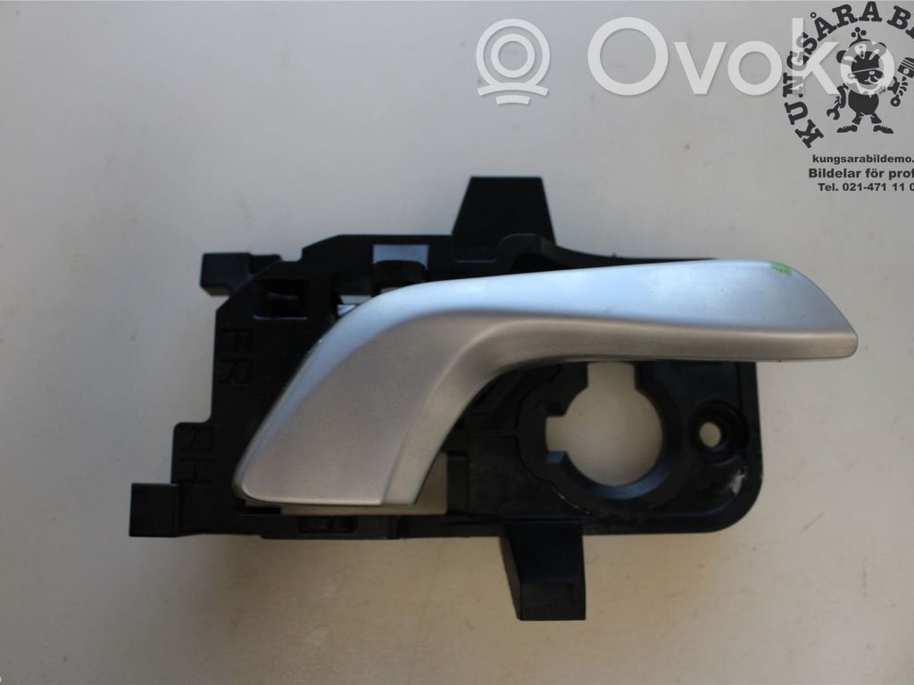 KIA Stonic Manecilla interna puerta delantera 