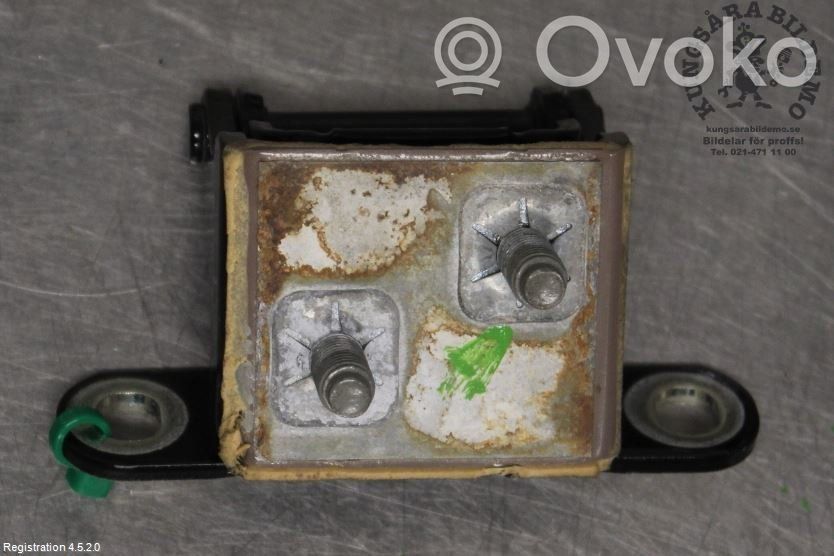 Volvo XC40 Tailgate/trunk/boot hinge 