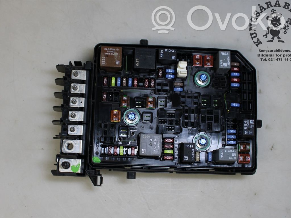 Opel Astra K Módulo de fusible 