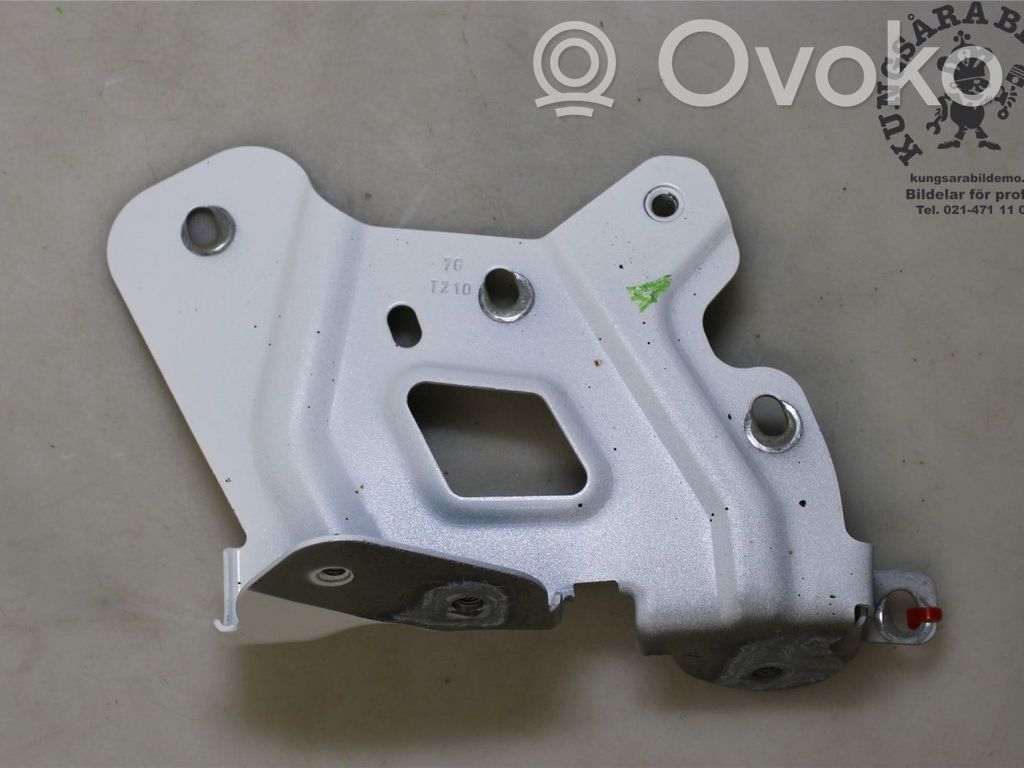 Opel Combo D Lokasuojan kannake 