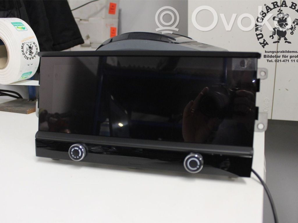 Porsche Macan (95B) Screen/display/small screen 