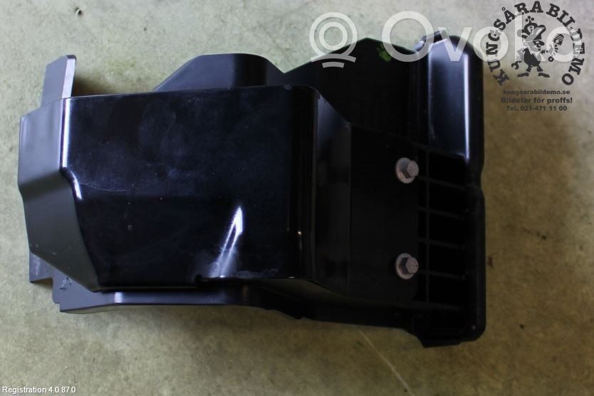 Volvo XC40 Battery tray 