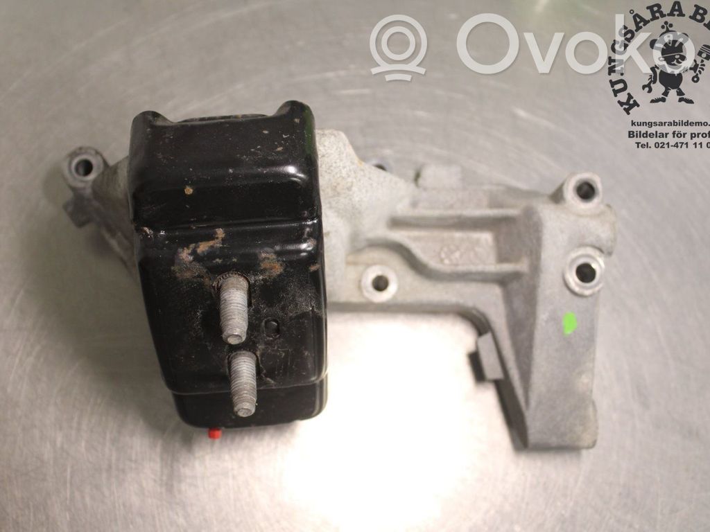 Iveco Daily 6th gen Engine mounting bracket 