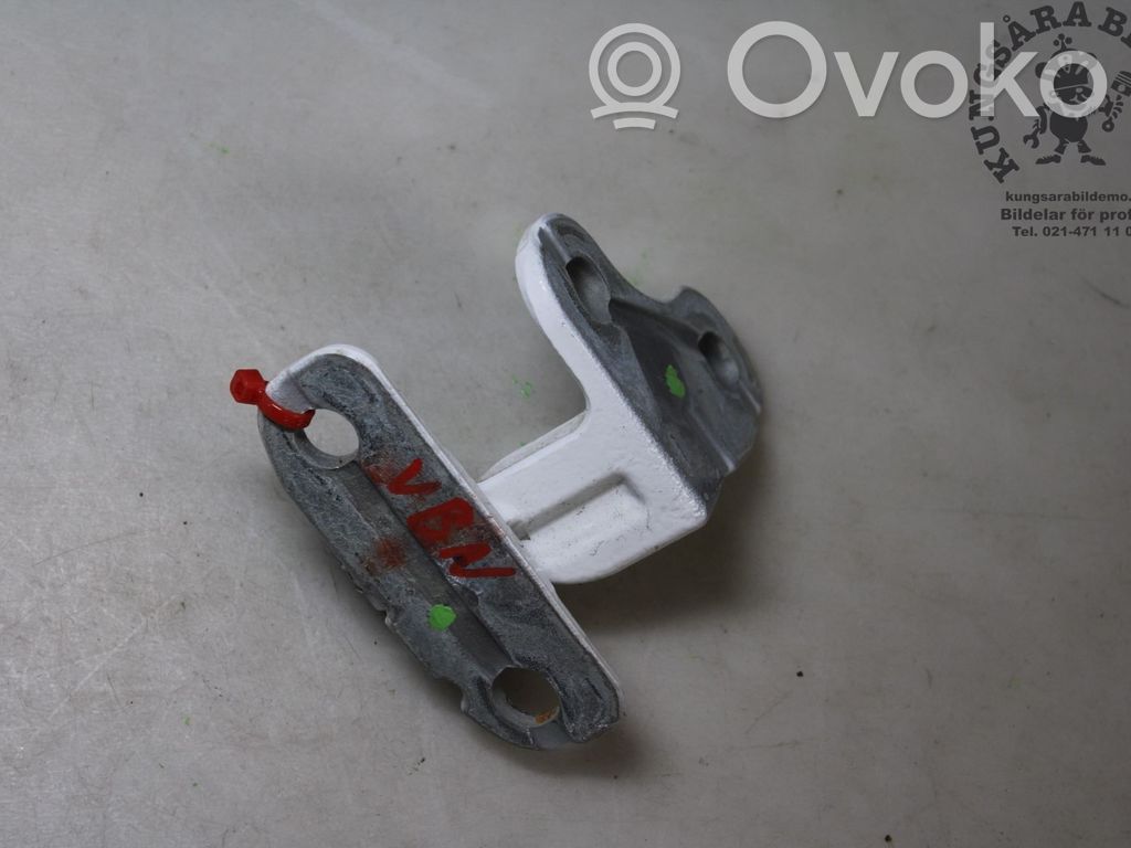 Jaguar F-Pace Rear door lower hinge 