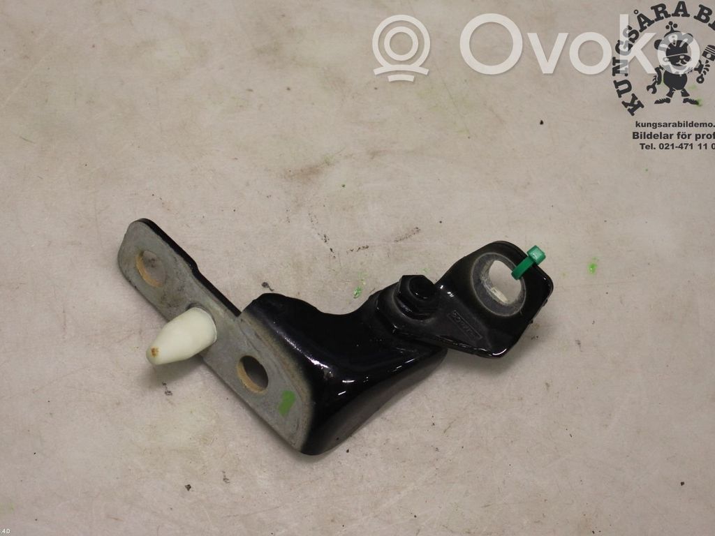 Front door upper hinge   5580900,H6BBA22800AB