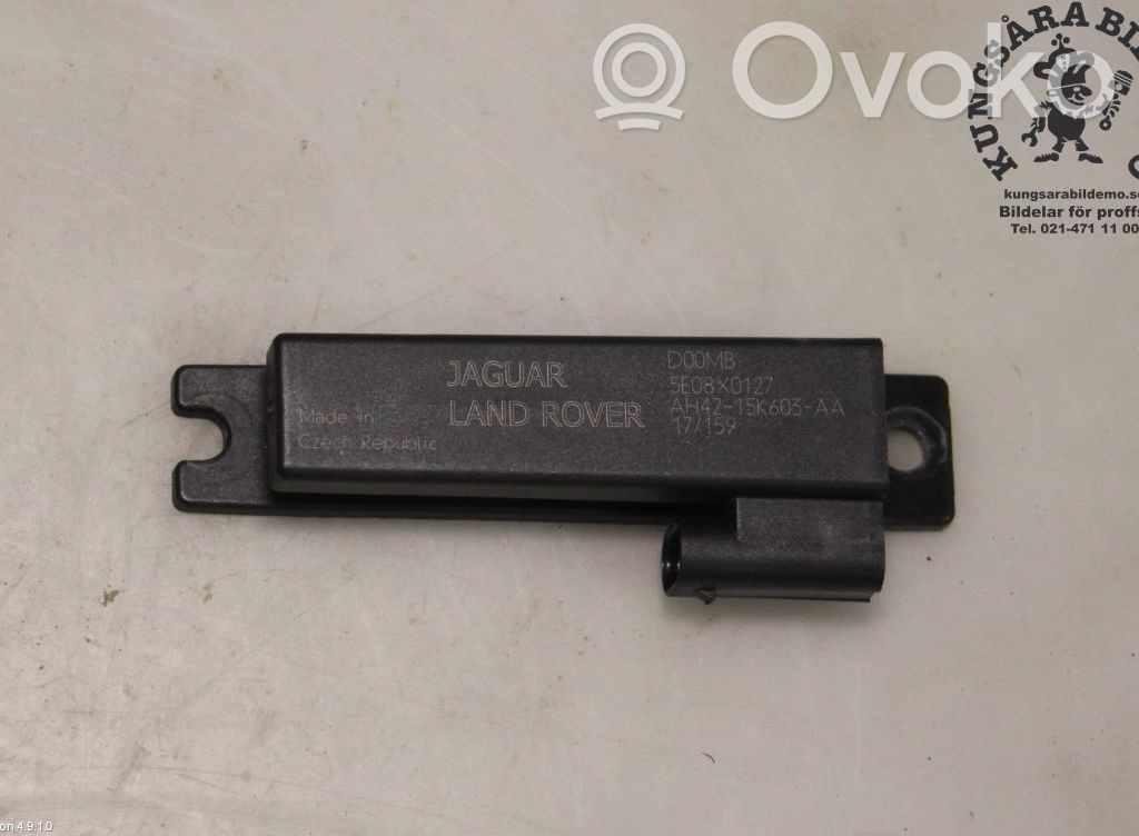 Jaguar F-Pace Aerial antenna amplifier 