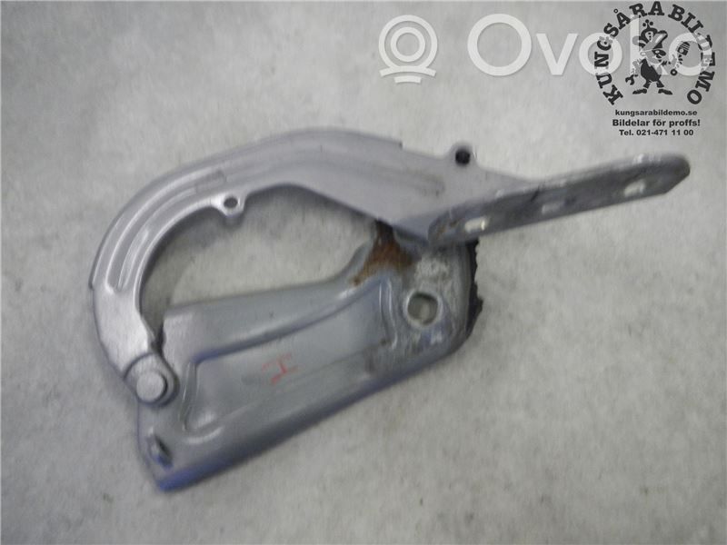 Ford Focus Dzinēja pārsega eņģe (-es) 
