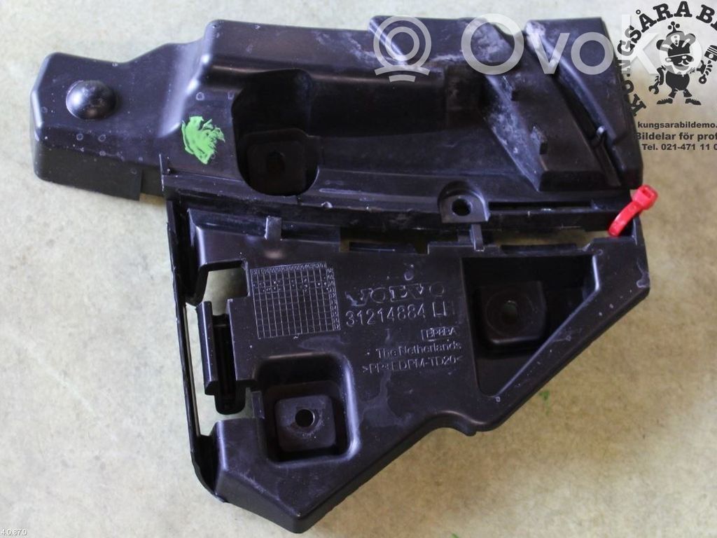 Volvo C30 Uchwyt / Mocowanie zderzaka przedniego 