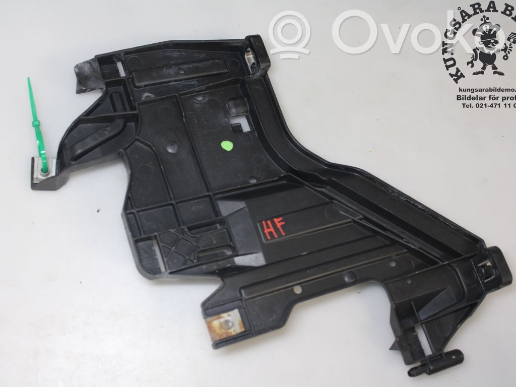 Audi A4 S4 B8 8K Headlight/headlamp mounting bracket 