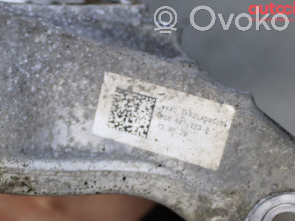 Volkswagen Tiguan Zwrotnica koła przedniego 