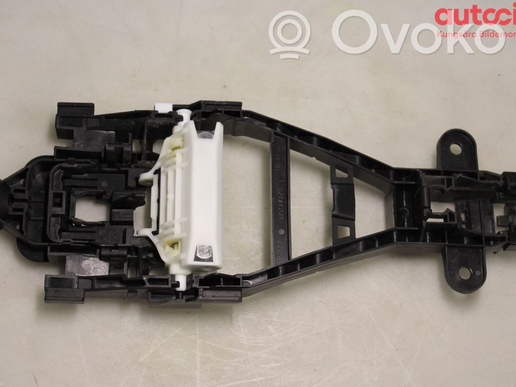 Volvo XC40 Klamka zewnętrzna drzwi przednich 