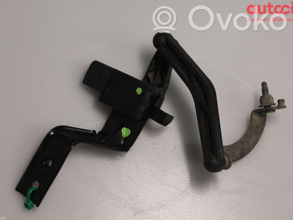 Volkswagen Golf VIII Headlight/headlamp level sensor 
