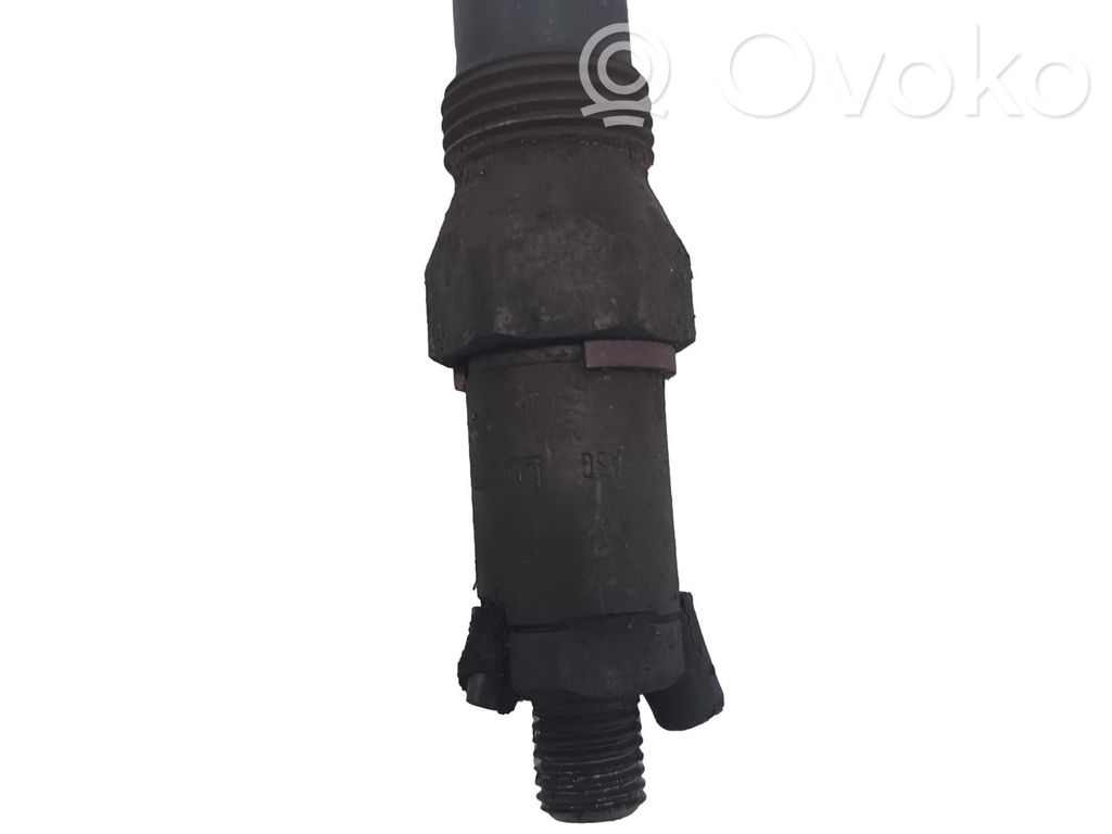 Fuel injector   LCR6705301