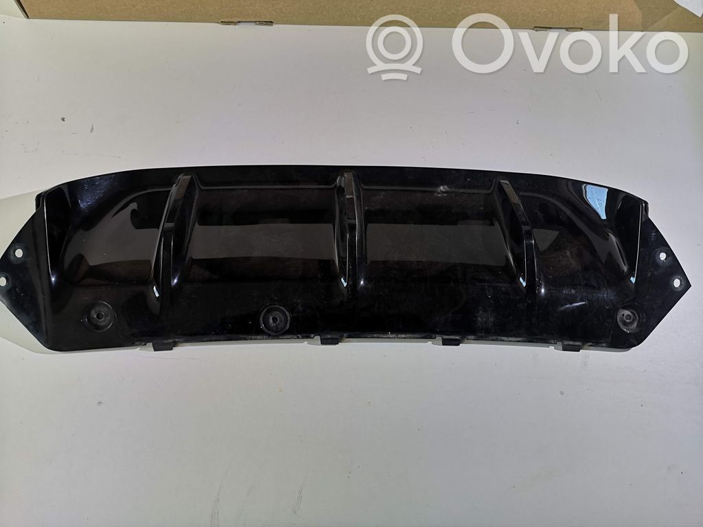 BMW M5 F90 Moldura inferior del parachoques trasero 