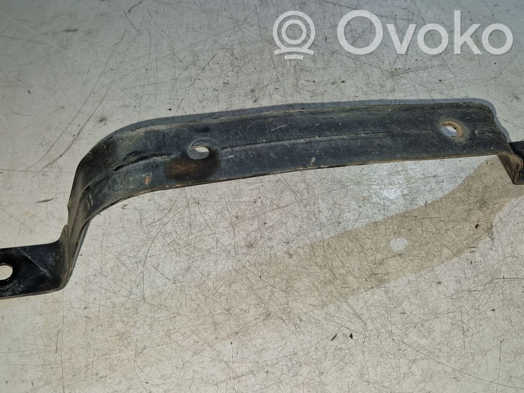 Jeep Grand Cherokee Fuel tank mounting bracket 