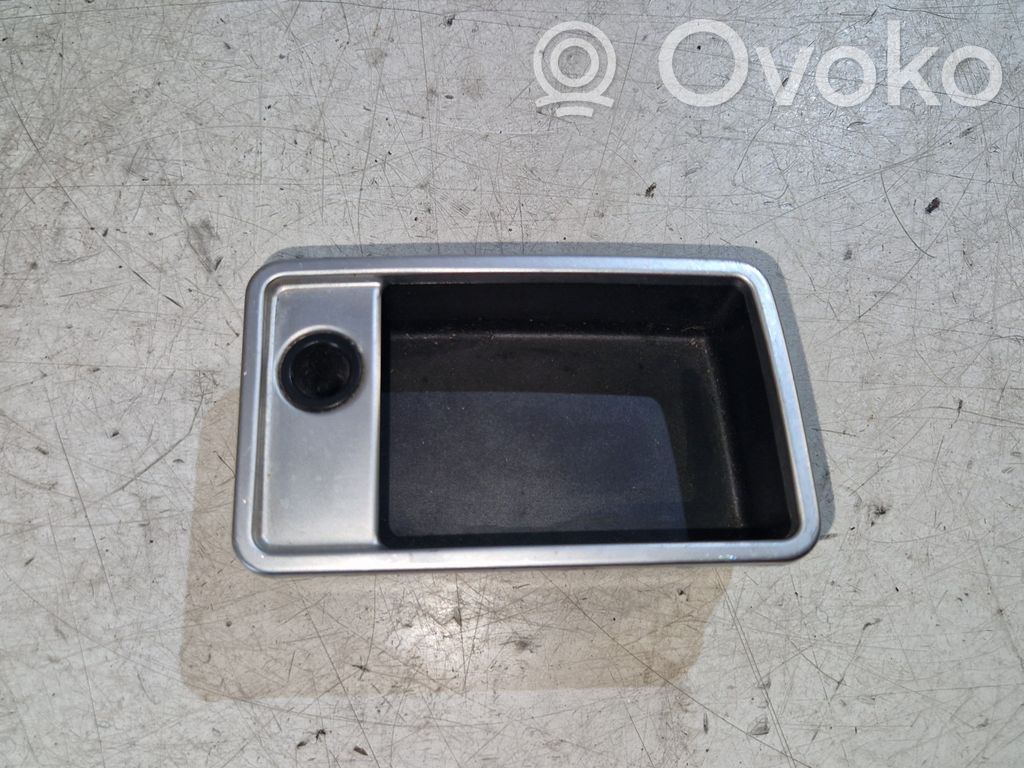 Car ashtray   311980000