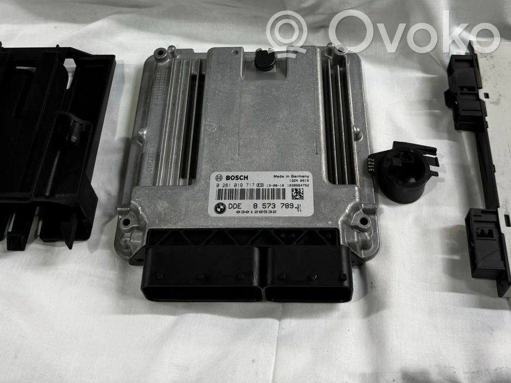 BMW 5 F10 F11 Engine control unit/module 