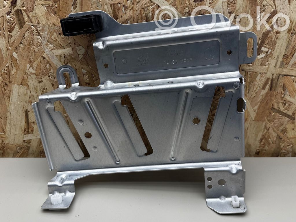 Soporte/base de amplificador de sonido   9367949,23310110,05012018