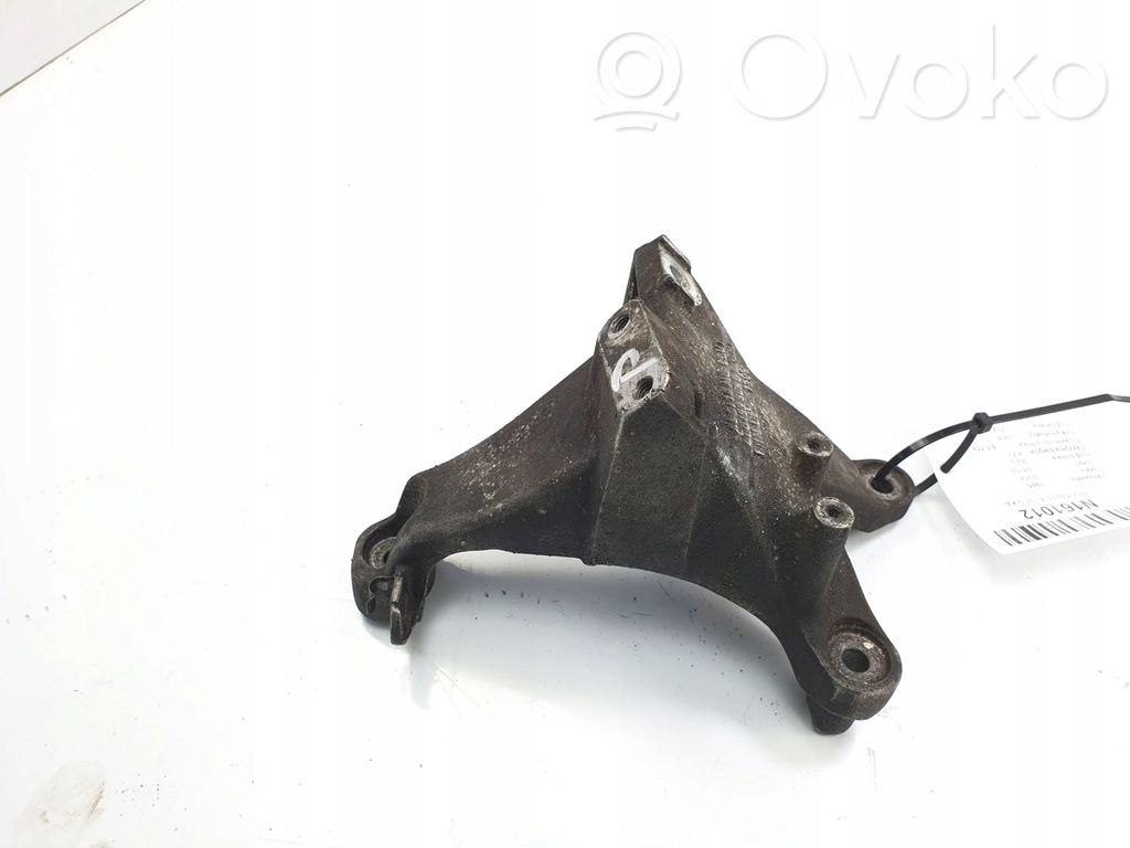 Engine mount bracket   4E0199308BJ