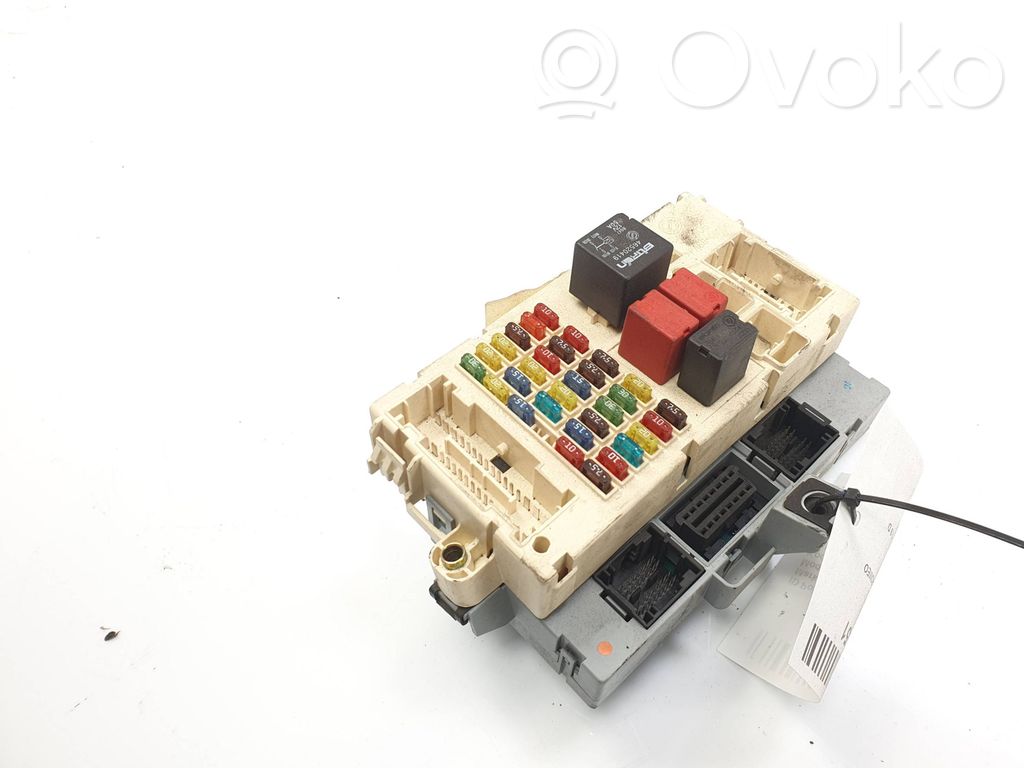 Alfa Romeo 147 Fuse module 