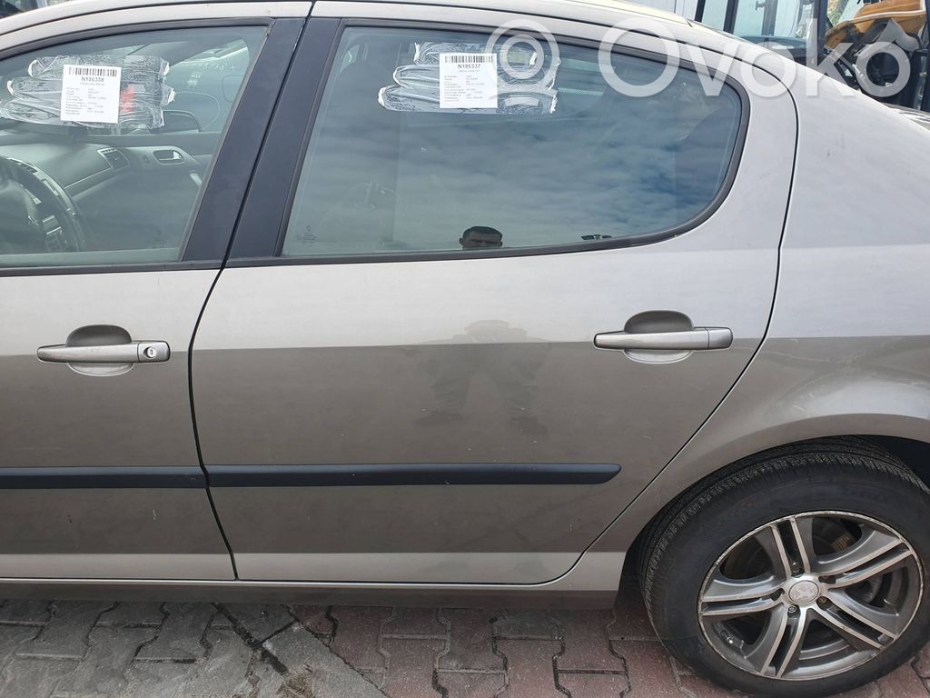 Peugeot 407 Rear door 