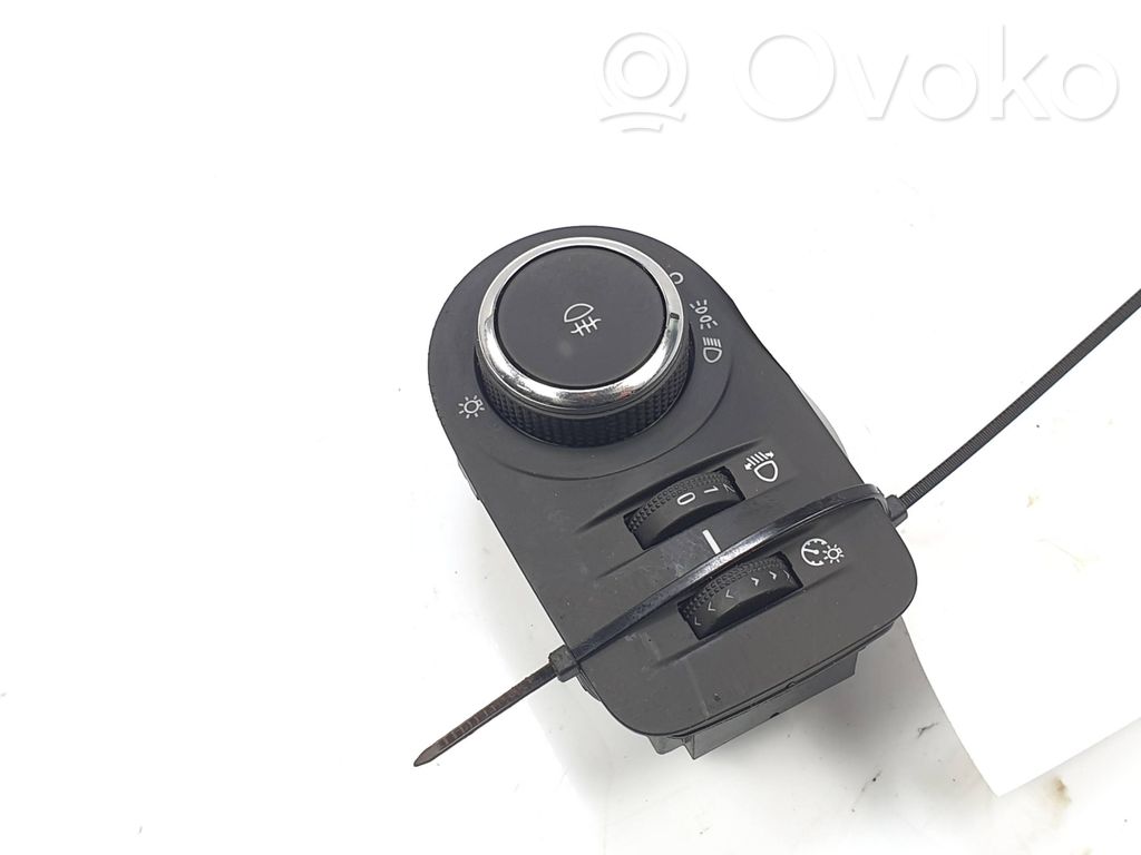 Opel Corsa E Light switch 