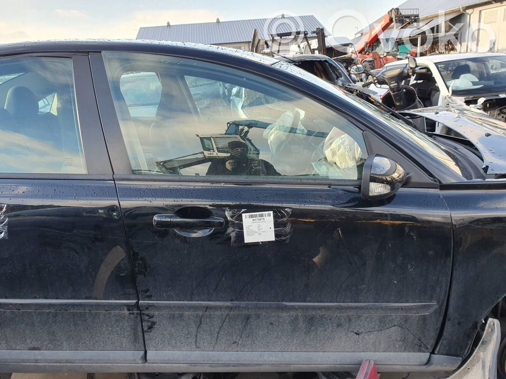 Volvo S40 Front door 