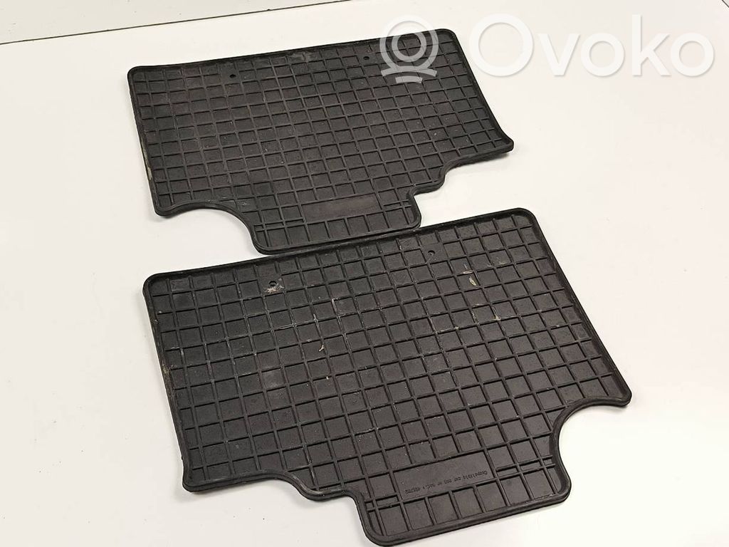 Car floor mat set