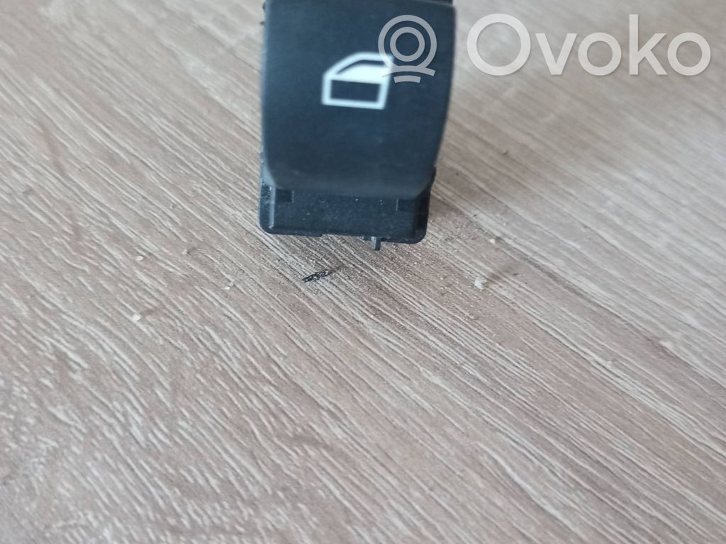 Electric window control switch   6922244