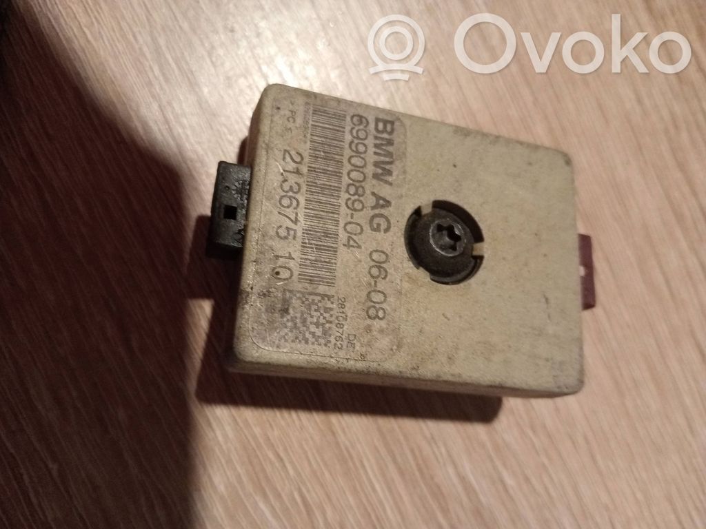 BMW X3 E83 Antenna control unit 