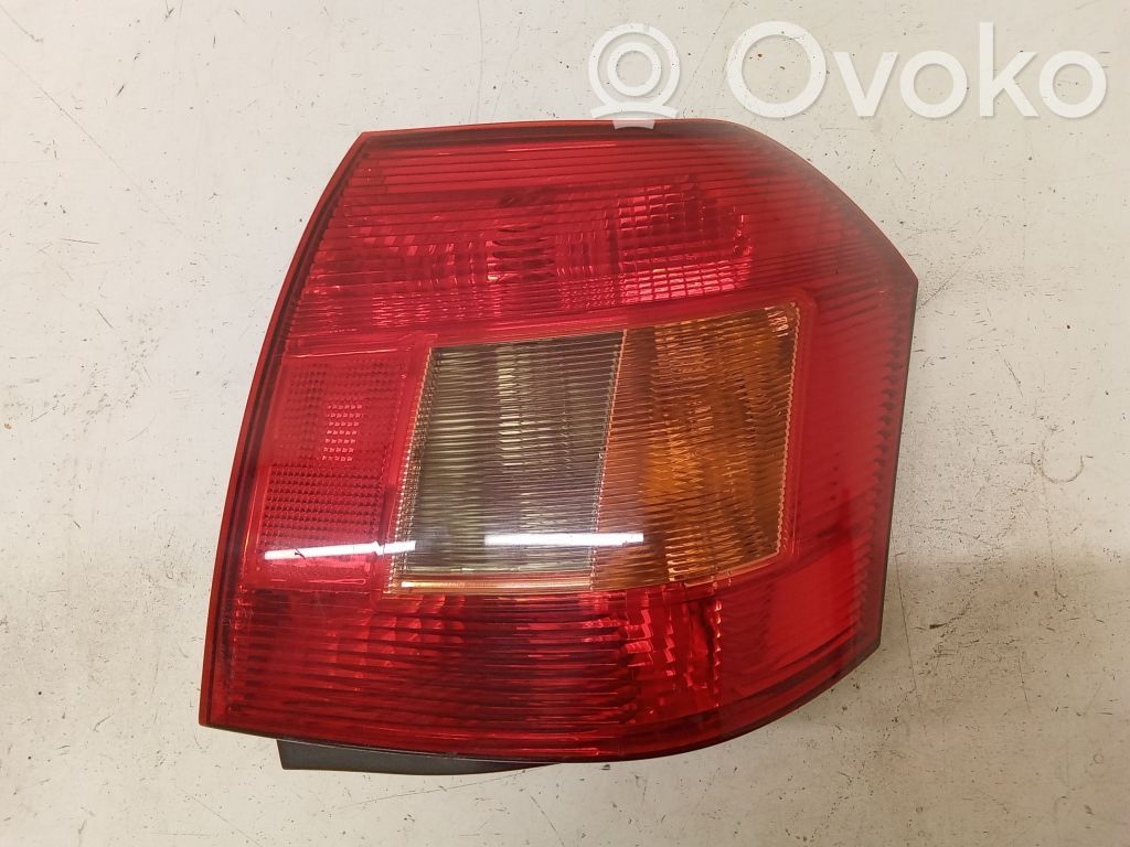 Toyota Corolla E120 E130 Rear/tail lights 