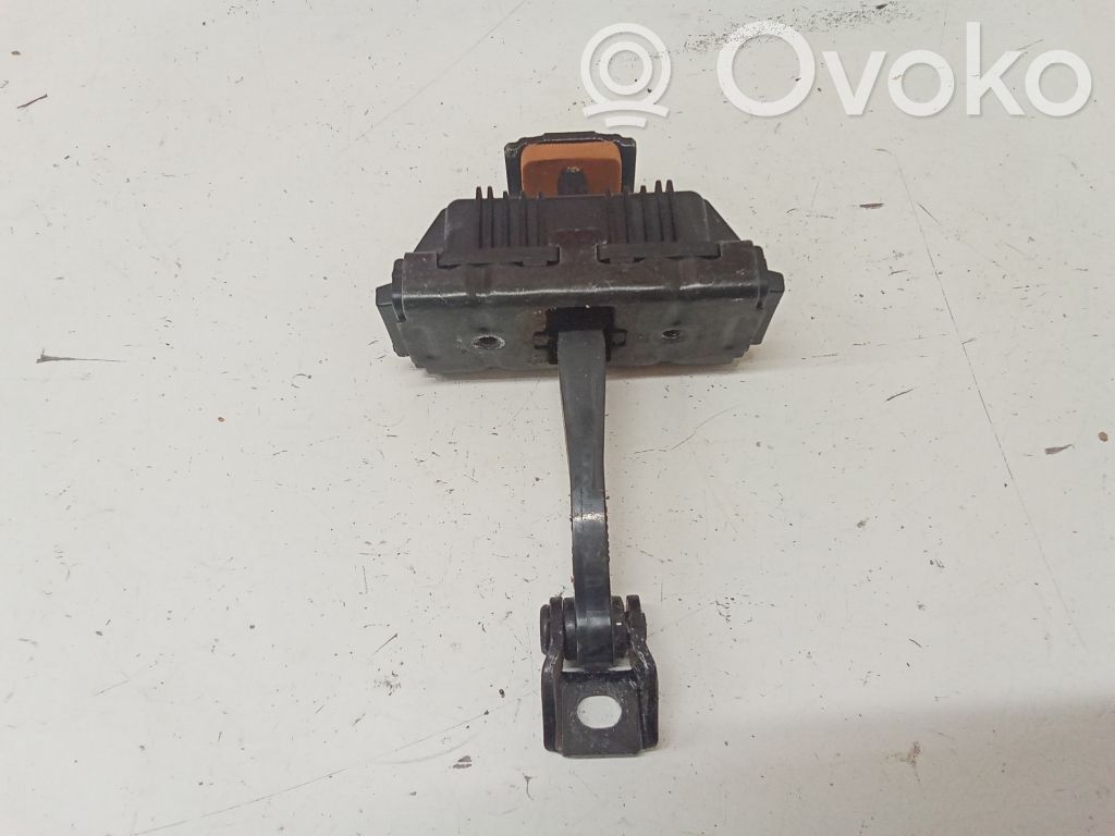 Front door check strap stopper   7176807