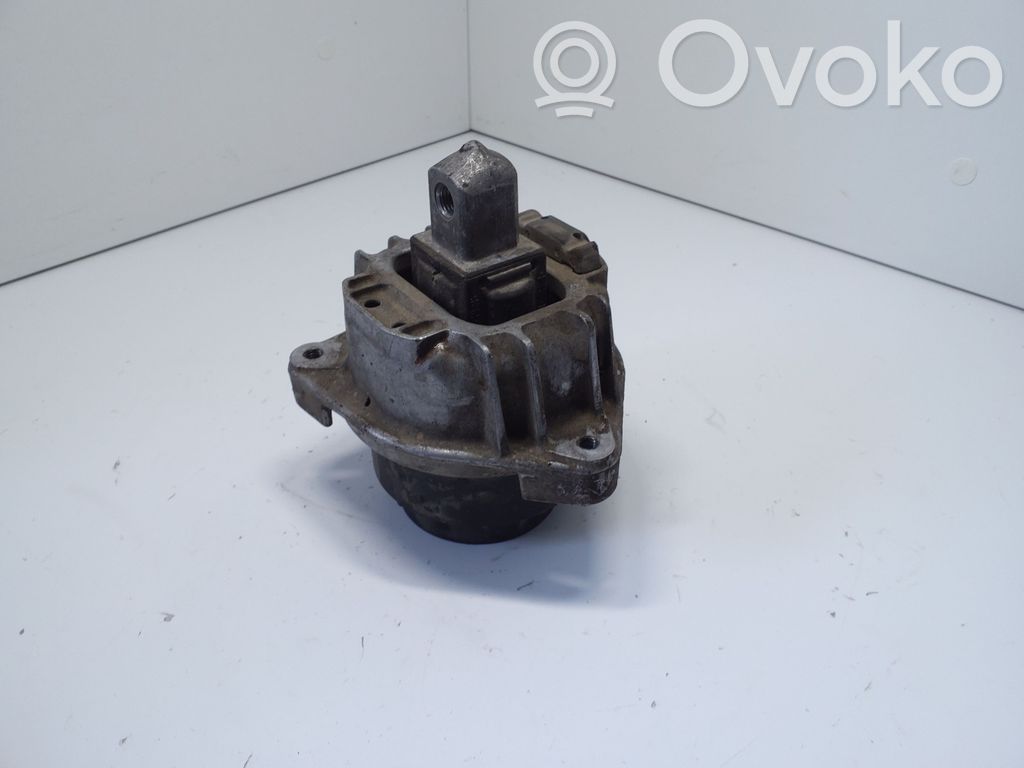 BMW 5 F10 F11 Engine mount bracket 