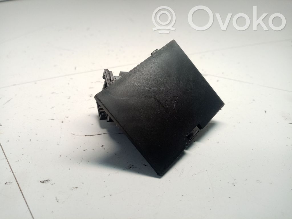 BMW 5 E60 E61 Otros repuestos del interior 