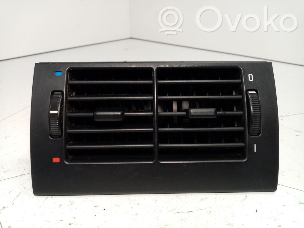 Rejilla de ventilación trasera   8376150,64228376150
