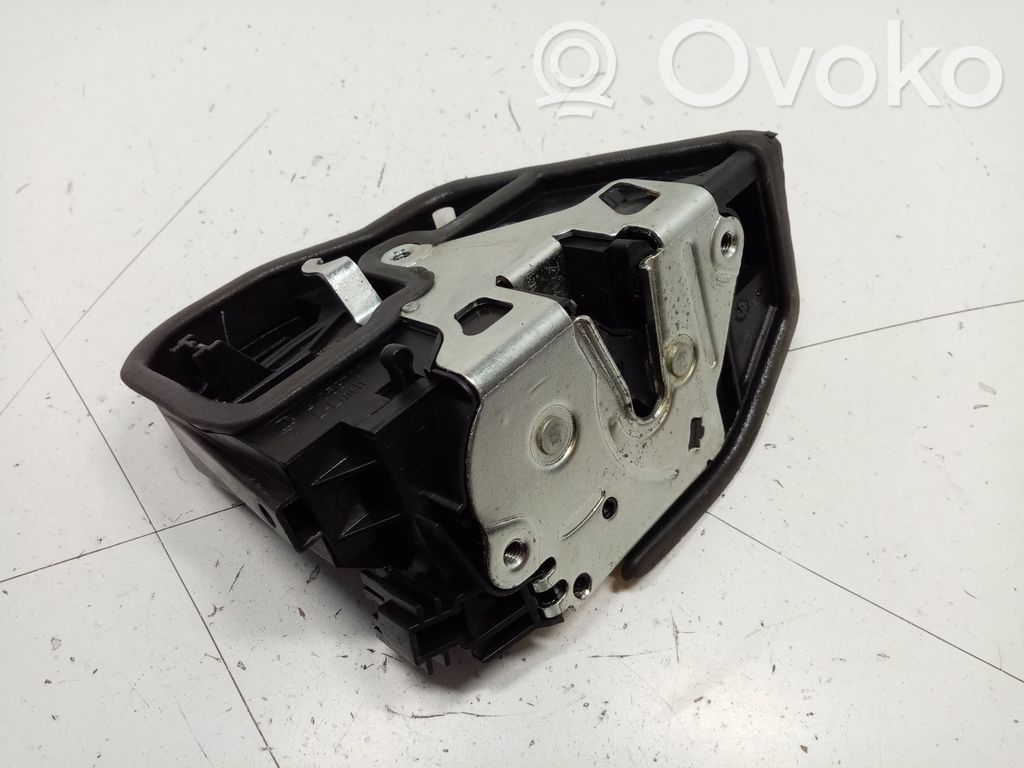 BMW X5 E70 Zamek drzwi tylnych 
