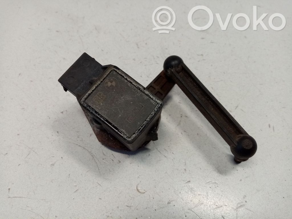 BMW 5 E39 Sensor de nivel del faro delantero/principal 
